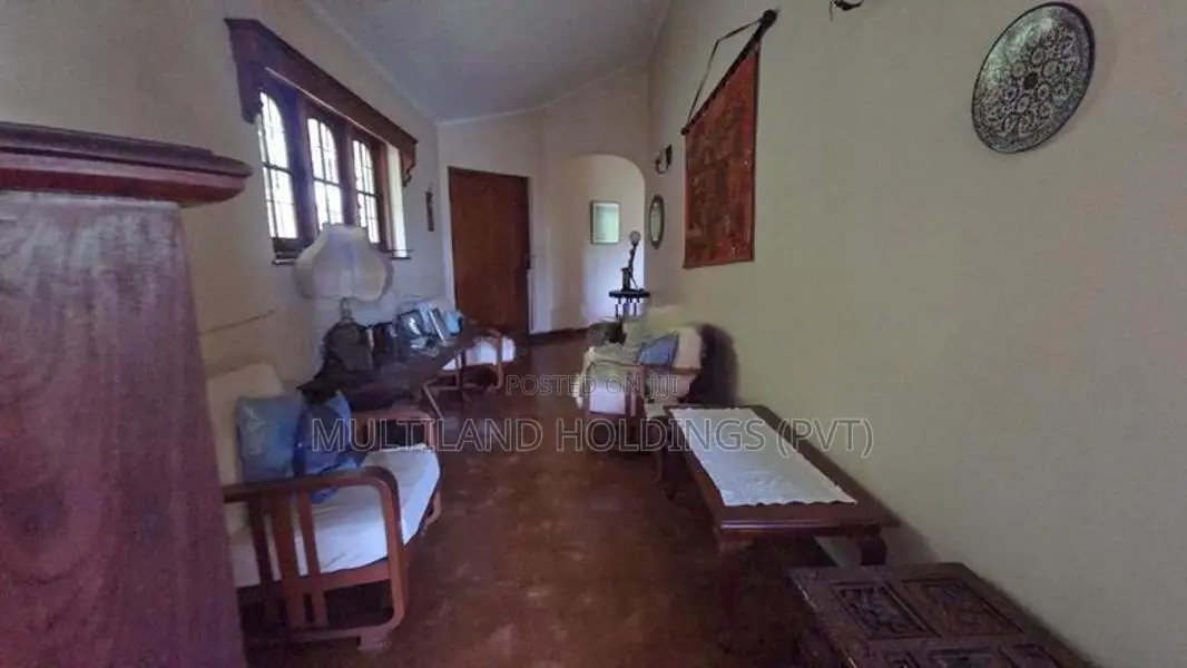 Colonial Type House For Sale in Aniwatta - Kandy