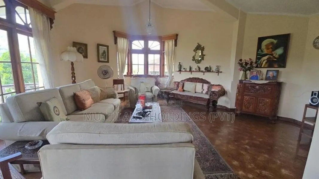 Colonial Type House For Sale in Aniwatta - Kandy