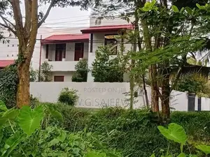8Bedroom House for sale in Gampaha