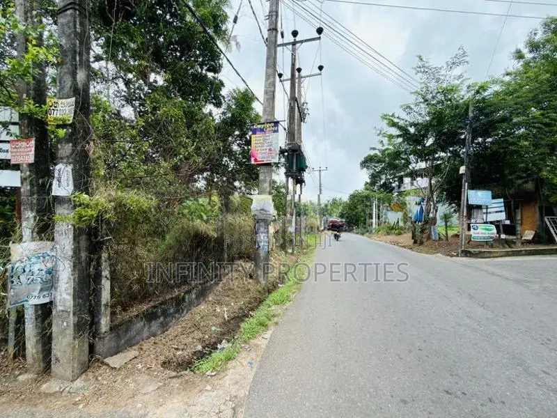 (AFA287) 172 P Land for Sale At Facing Old High Level Road Homagama