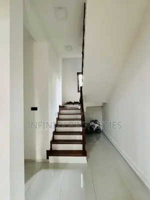 (AF024) Luxury Villa Estate for Sale – Malabe (Kahanthota Area)