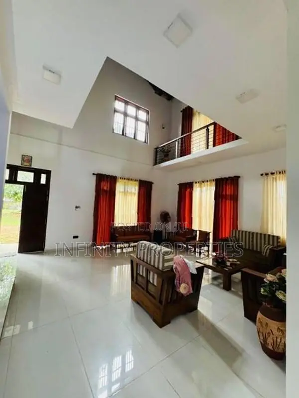 (AF024) Luxury Villa Estate for Sale – Malabe (Kahanthota Area)