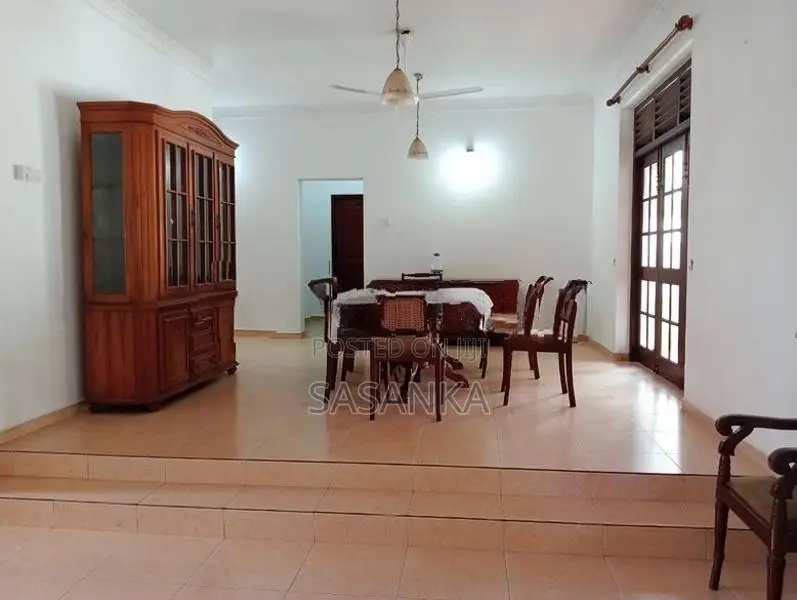 Dehiwala Prime Location 7 Bed Rooms Luxury House For Sale