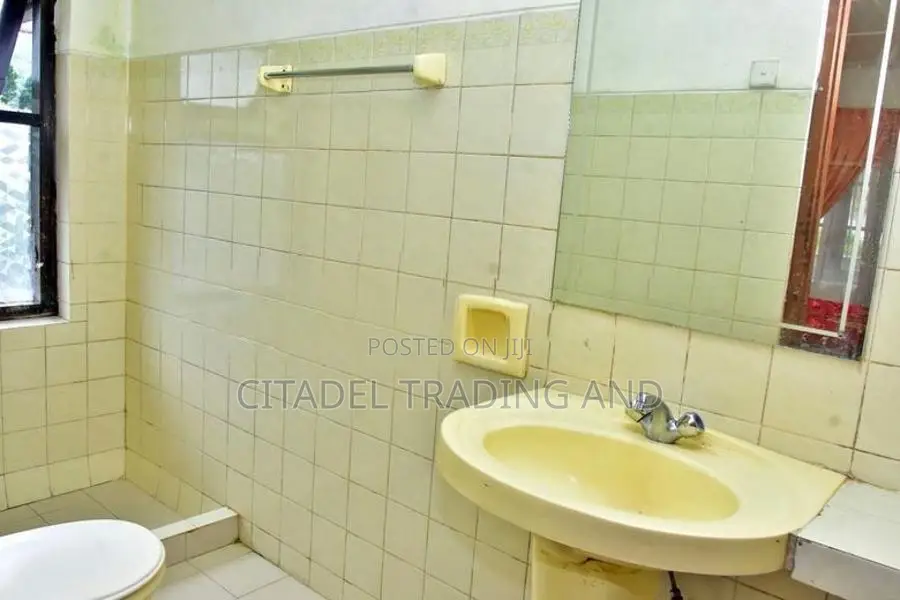 2 Story House For Sale In Nuwara Eliya - CH1744