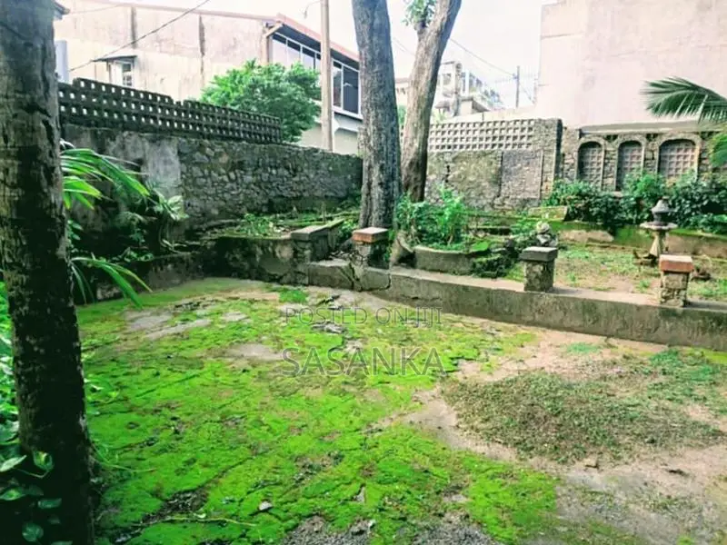 Nugegoda 7 Perches Bare Land Available For Sale