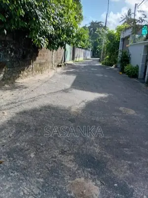 පිළියන්දල පර්චස් 7 ඉඩම විකිණීමට ඇත