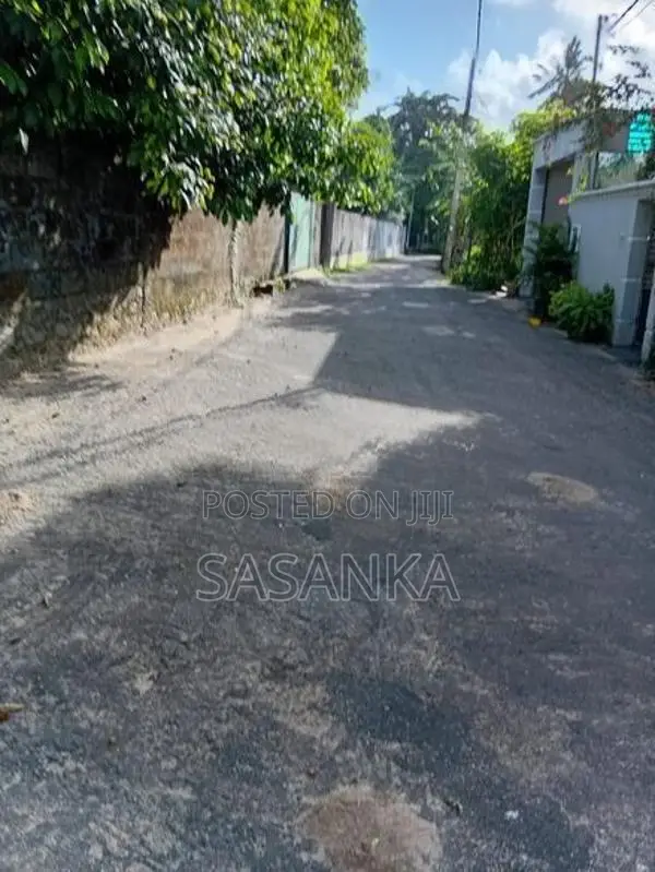 පිළියන්දල පර්චස් 7 ඉඩම විකිණීමට ඇත