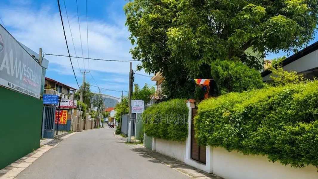 62 Perch Prime Commercial / Residential Land for Sale Close to Dehiwal