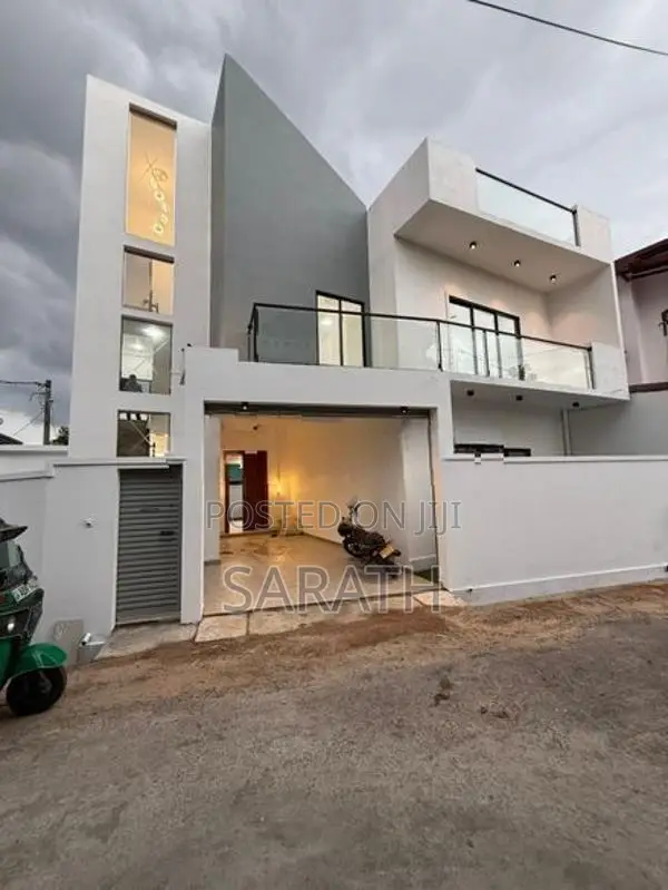 Ultra Modern Brand New House sale Athurugiriya