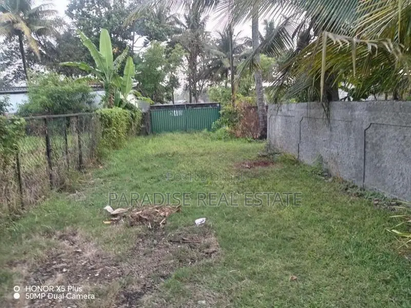 BARE LAND FOR SALE MORATUWA