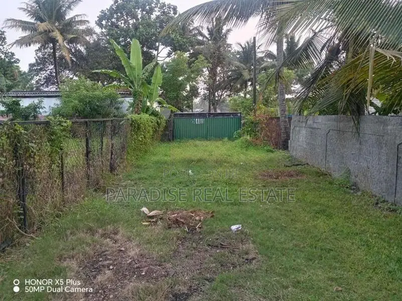 BARE LAND FOR SALE MORATUWA