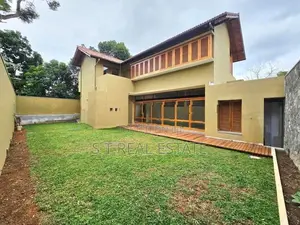 Architecture Designed Luxury e Story House For Sale In Udahamulla