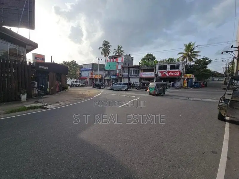 12P Commercial Bare Land For Sale In Piliyandala