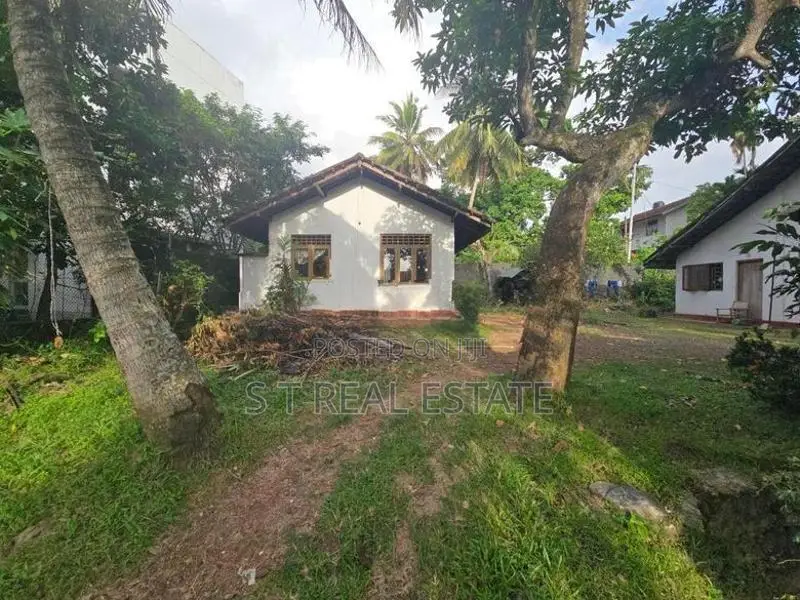 12P Commercial Bare Land For Sale In Piliyandala