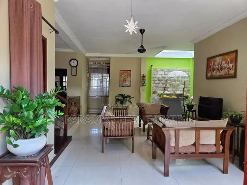 2 STORY HOUSE FOR RENT IN DEHIWALA