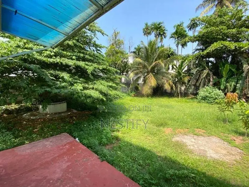 Prime Land For Sale - Templers Road Facing Mount Lavinia