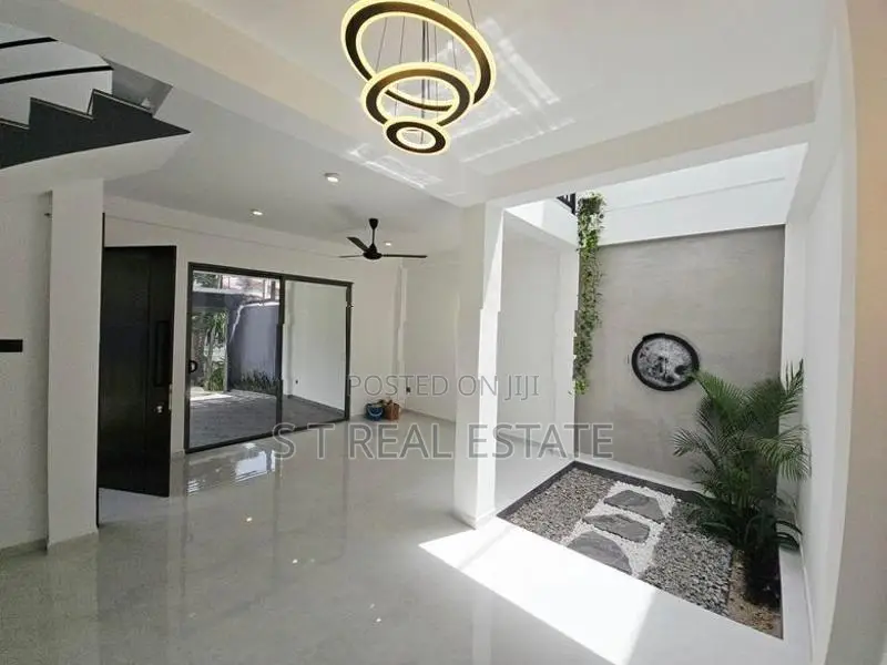 Architecture Designed Luxury 3 Story House For Sale In Pannipitiya