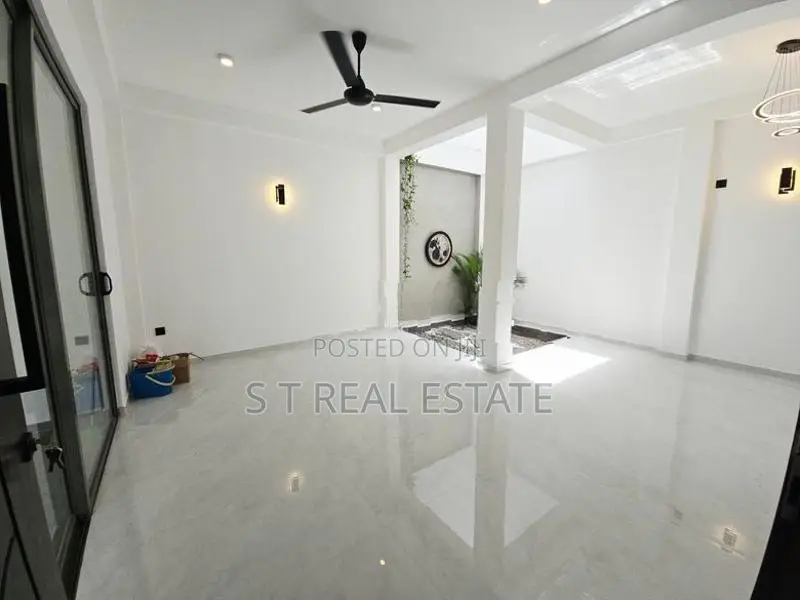 Architecture Designed Luxury 3 Story House For Sale In Pannipitiya