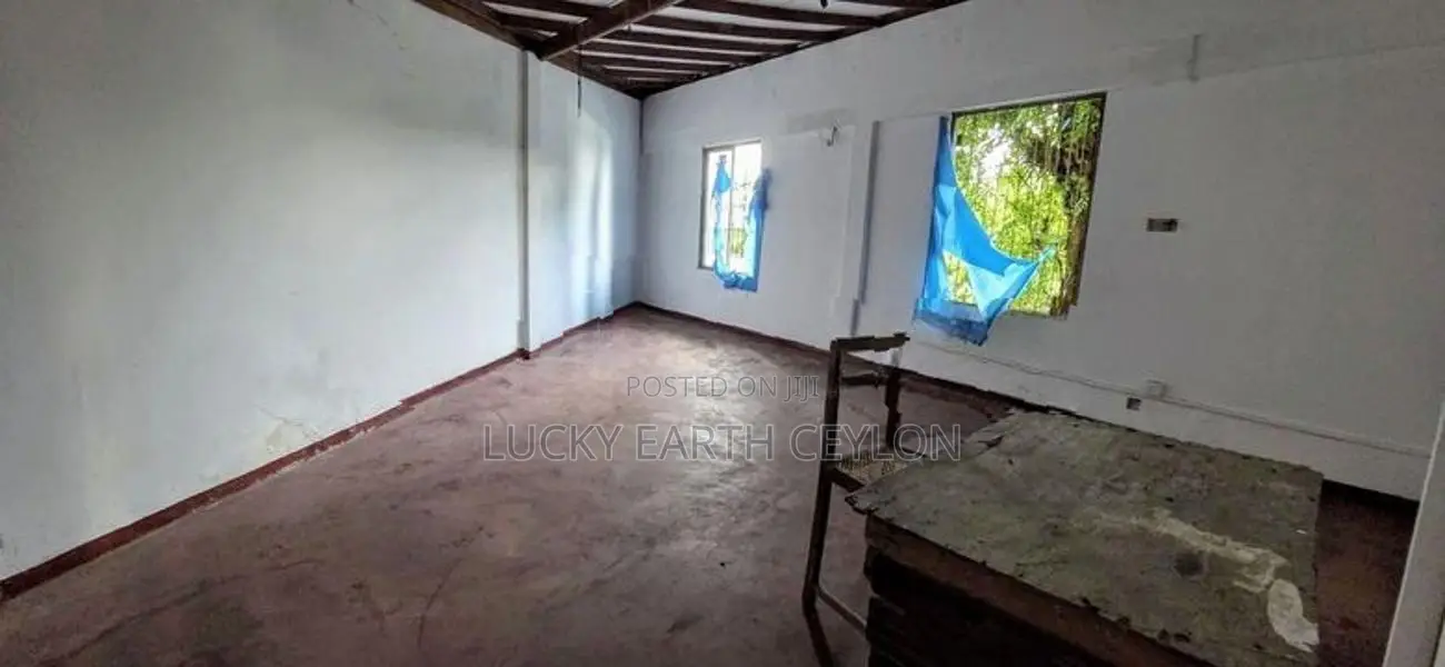 Battaramulla, Commercial Property For Rent/Lease (NZM1129)