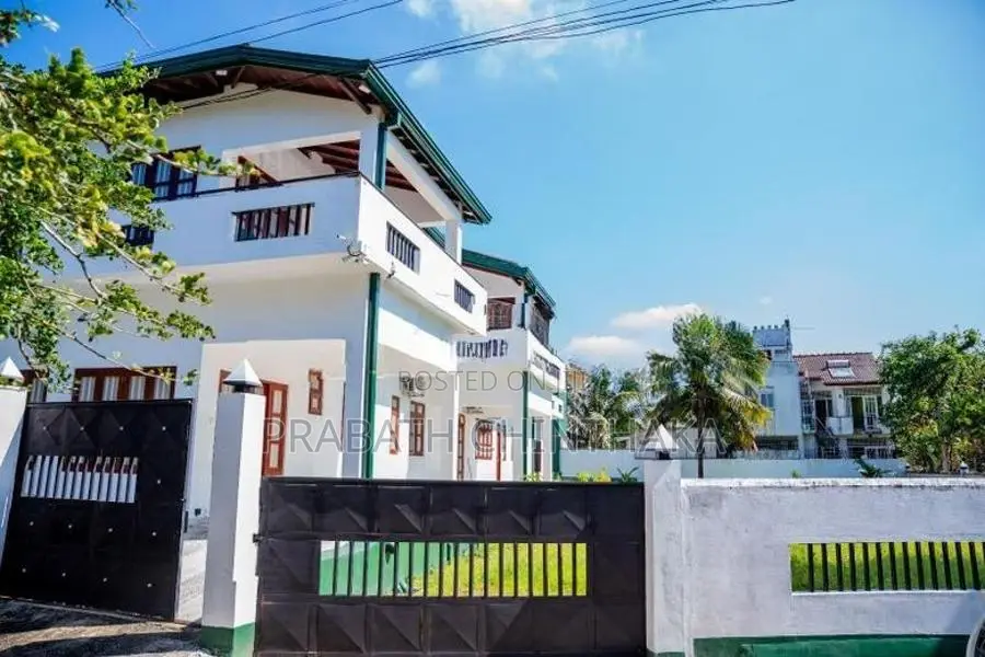 Luxury House for Rent in Piliyandala