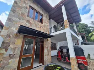 thalawathugoda luxury house for sale