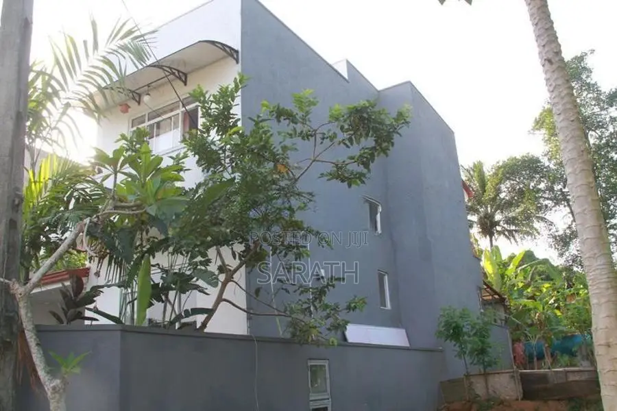 All Rooms A/C House Sale Athurugiriya