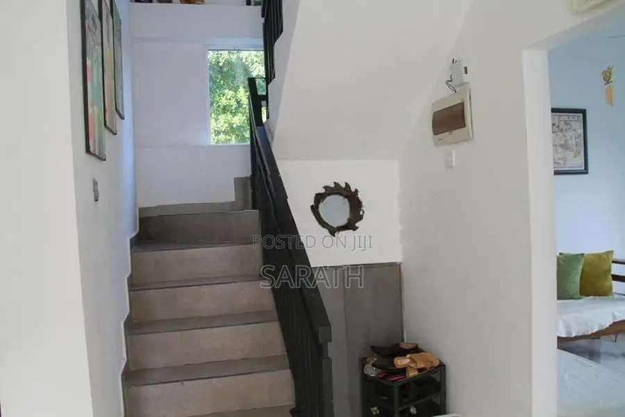 All Rooms A/C House Sale Athurugiriya