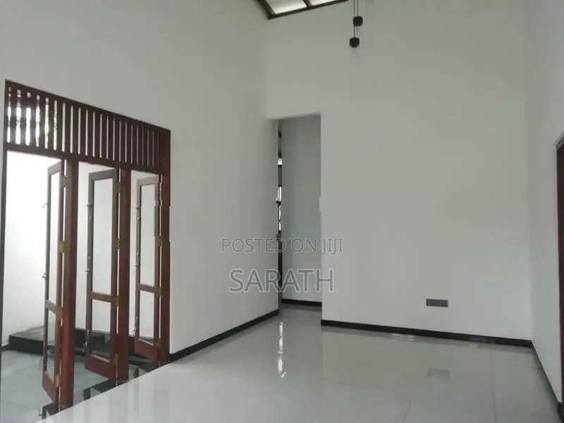Well Build Super House Sale Wataraka, Homagama