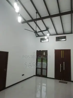 Well Build Super House Sale Wataraka, Homagama