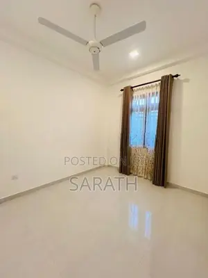 3 Storied Luxury Brand New House In Athurugiriya