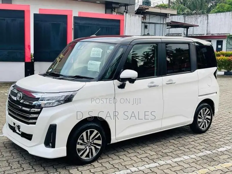 Toyota Roomy Custom G 4 Way Cam 2026
