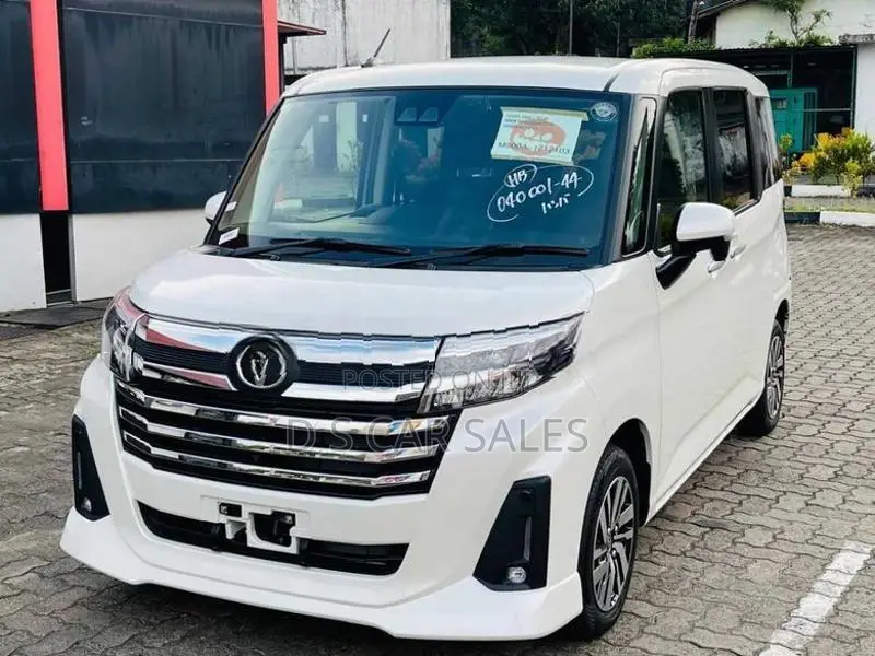 Toyota Roomy Custom G 4 Way Cam 2025