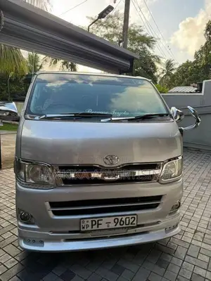 Toyota KDH GL 2011