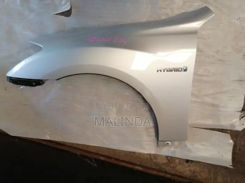 Toyota Crown (GWS204) LH/RH Fender - reconditioned