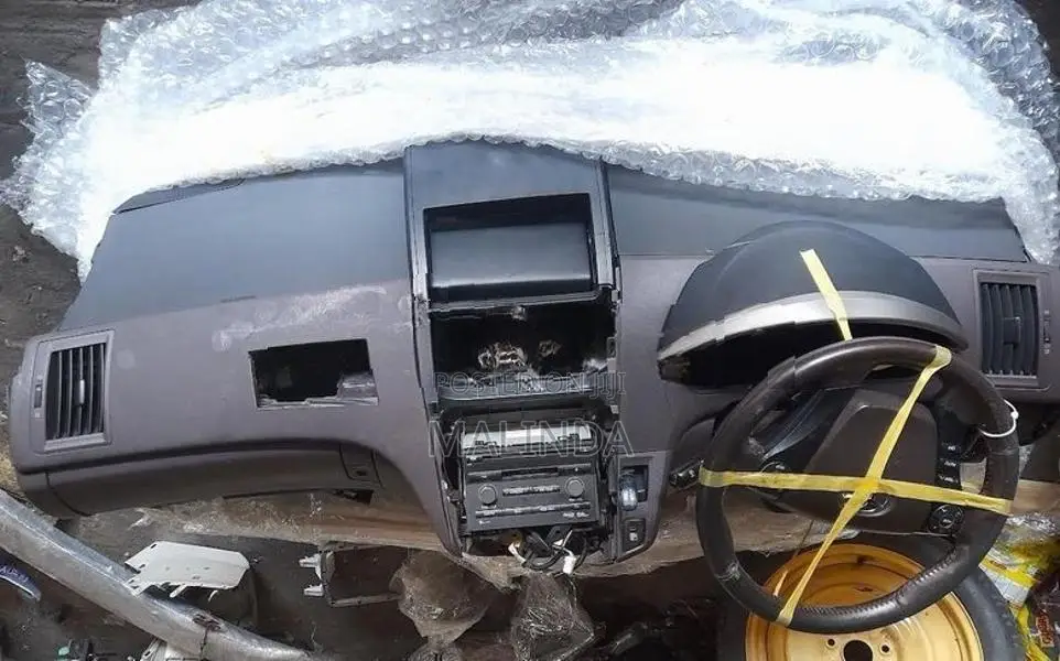 Toyota Sai (AZK10) Dash Board (Without Air Bag) - Reconditioned