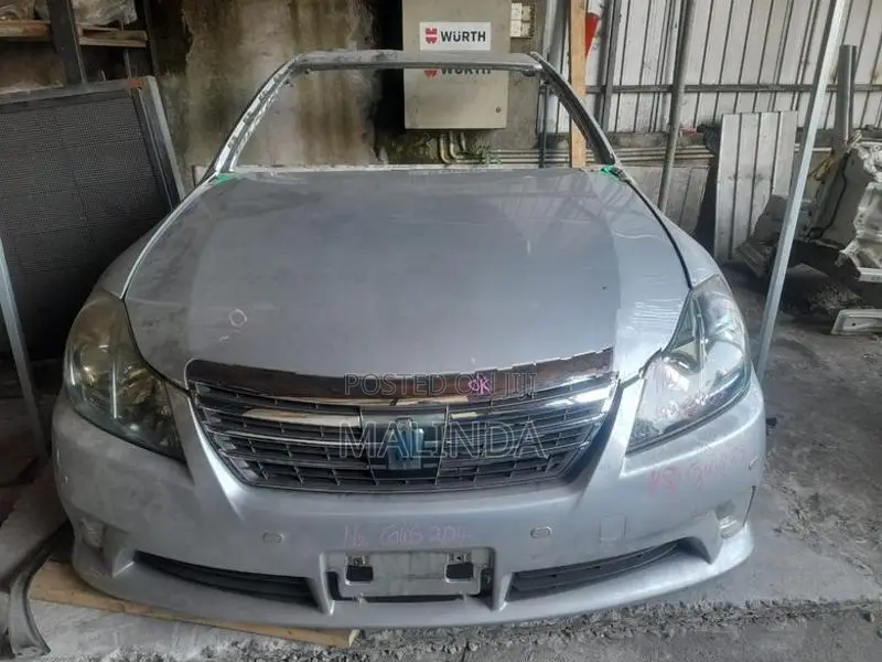 Toyota Crown (GWS204) Face Cut - Reconditioned