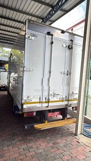 Isuzu Elf Freezer Truck (-30) 2021