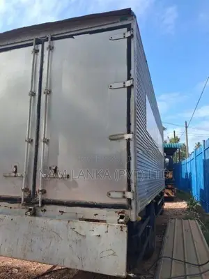 Isuzu FTR33 2006
