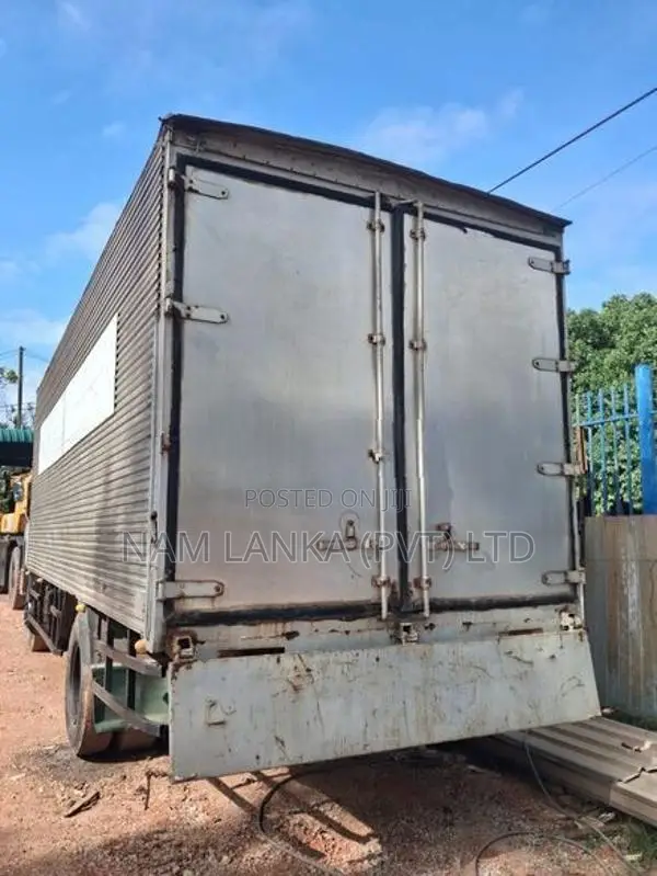 Isuzu FTR33 2006