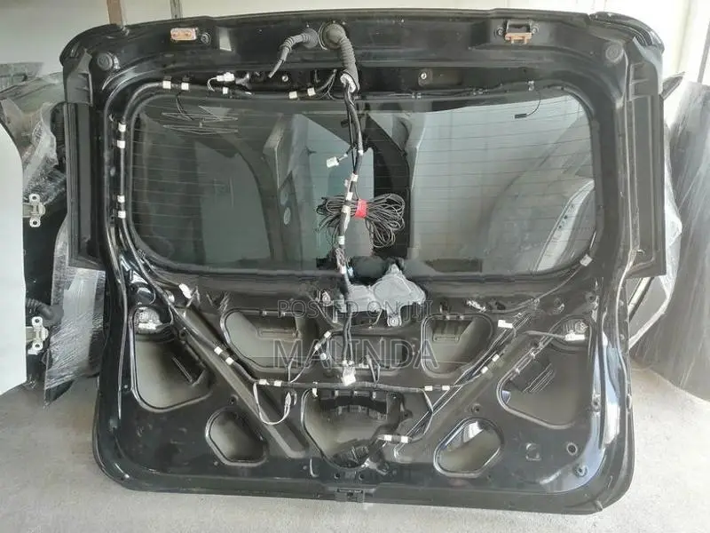 Toyota Estima (AHR20) Complete Dicky Door - Reconditioned