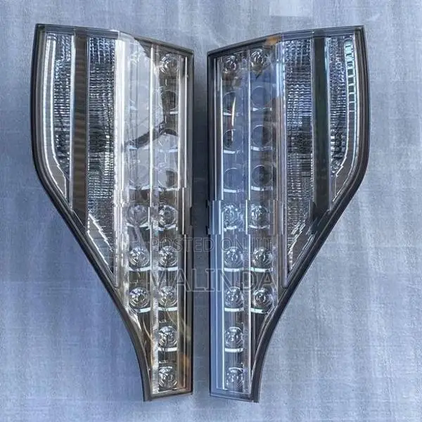 Toyota Estima (AHR20) Tail Light Set - Reconditioned