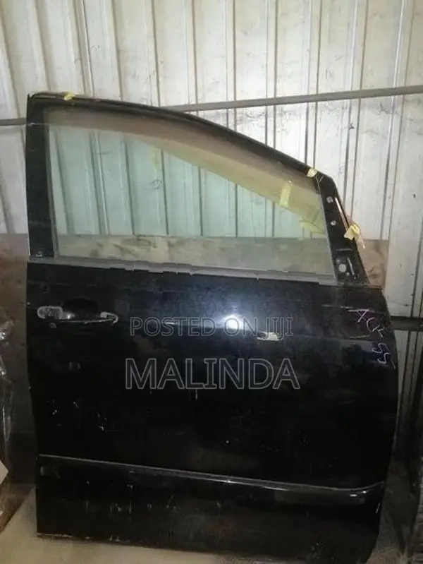 Toyota Estima (AHR20) RH Front Door - Reconditioned
