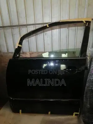 Toyota Estima (AHR20) LH Front Door - Reconditioned