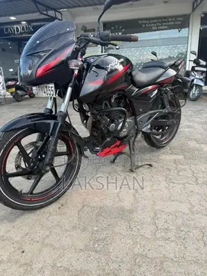 Bajaj Pulsar 180 2018