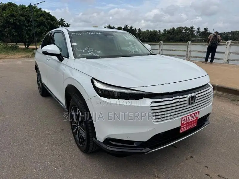 Honda Vezel Z Apple 2025