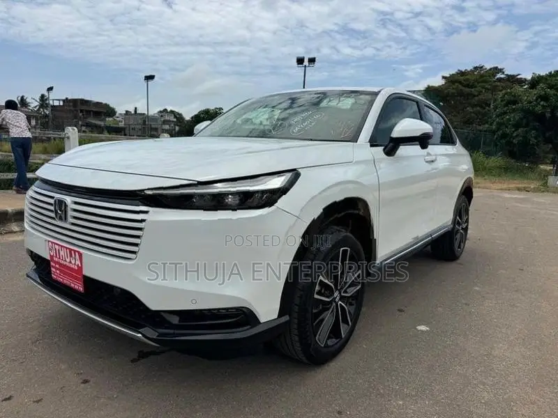 Honda Vezel Z Apple 2025