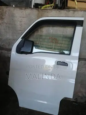 Suzuki Every (DA17) Complete LH Front Door - Reconditioned
