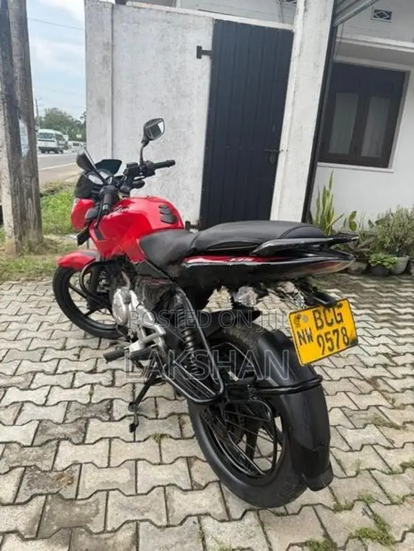 Bajaj Pulsar 135 2016