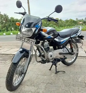 Bajaj CT100 2015