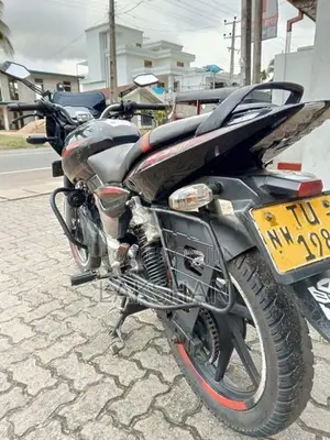 Bajaj Pulsar 180 2009